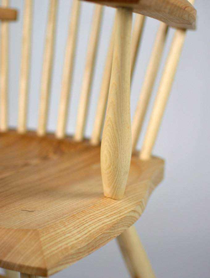 Captive-arm Windsor chair | Ben Willis Woodcraft